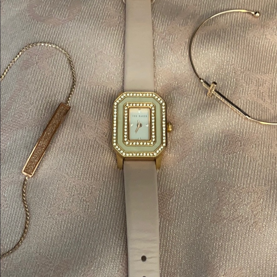 Ted Baker Watch 35$